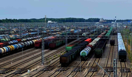 Рекордный парк грузовых вагонов может парализовать сеть