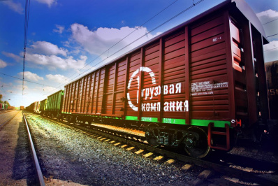 ПГК обеспечила западносибирских отправителей стройматериалов крытыми вагонами
