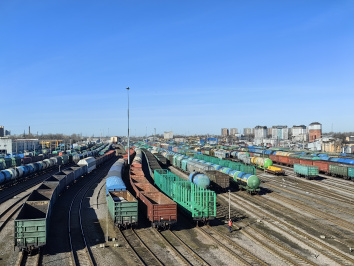 На рынке оперирования парком грузовых вагонов необходимо достичь последовательности в государственной регуляторной политике