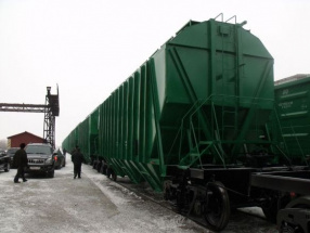 БВРЗ разработал уникальный вагон для перевозки зерна 