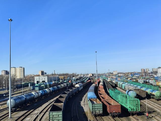 Фактором сдерживания ценового падения оказалось увеличение оборота вагона