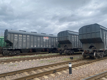 ОВК подписали контракт на поставку 200 вагонов-хопперов для минеральных удобрений