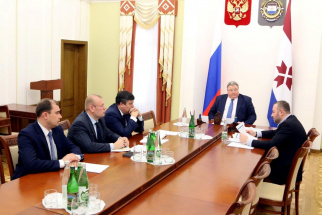 Глава Мордовии провел рабочую встречу с генеральным директором «РМ Рейл»
