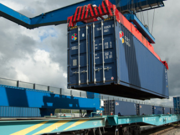 ТрансКонтейнер предлагает субсидировать производство контейнеров в РФ