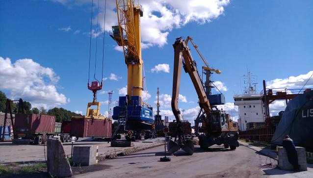 Популярность отгрузки контейнеров в полувагоны проходит