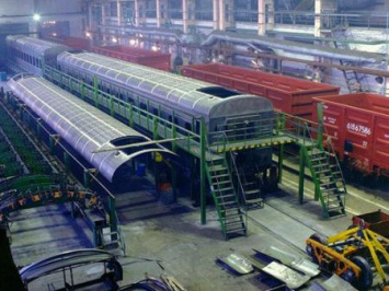Вагоностроительных заводов на Украине уменьшилось почти  в два раза