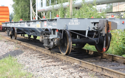 АО «ТихвинСпецМаш» сертифицировал вагоны-платформы модели 13-6851-05
