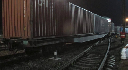 Порожний вагон сошел с рельсов в Кемерове