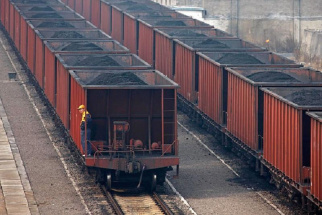 Уголь и зерно компенсирую спад перевозки прочих грузов