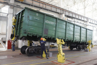 Работники АО «ВРК-1» прошли обучение технологии ремонта грузовых вагонов нового поколения, укомплектованных тележками моделей 18-9810 и 18-9855